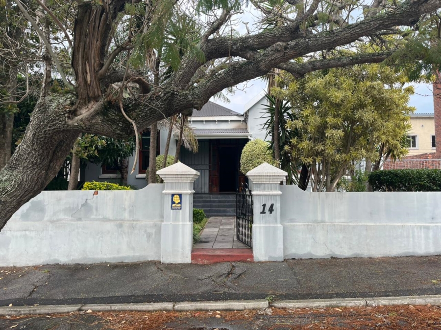 To Let commercial Property for Rent in Richmond Hill Eastern Cape
